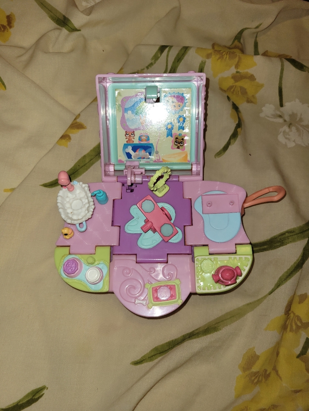 Littlest Pet Shop tiniest pets
